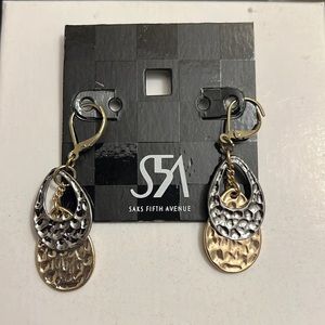 Woman’s earrings